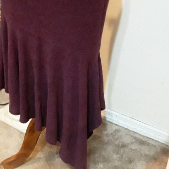 Summer & Sage Assymetrical Skirt - Picture 3 of 8